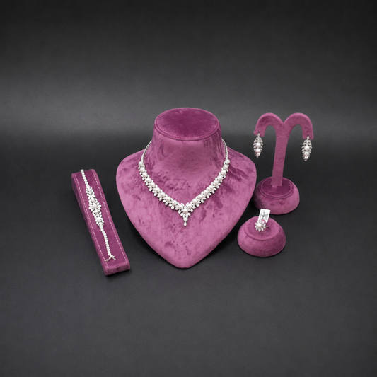 Regal Pearl & Marquise Leaf Jewelry Set (4-Piece) | طقم اللؤلؤ وأوراق الماركيز الملكي (4 قطع)