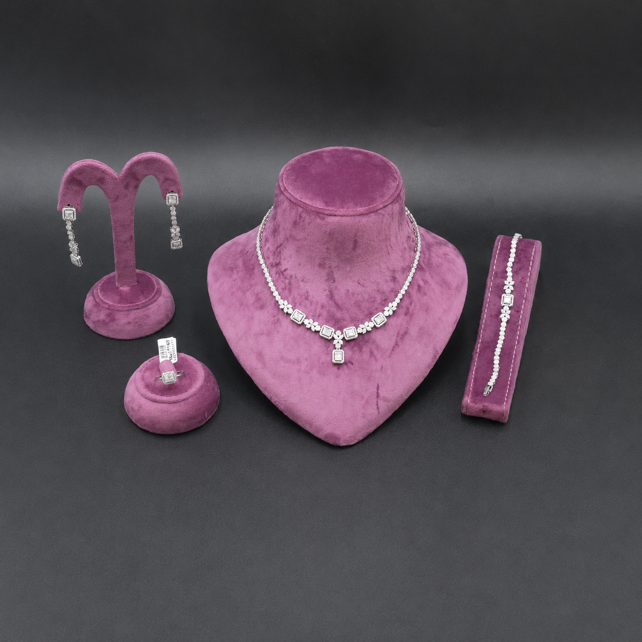 bridal jewelry set with matching necklace bracelet earrings and ring