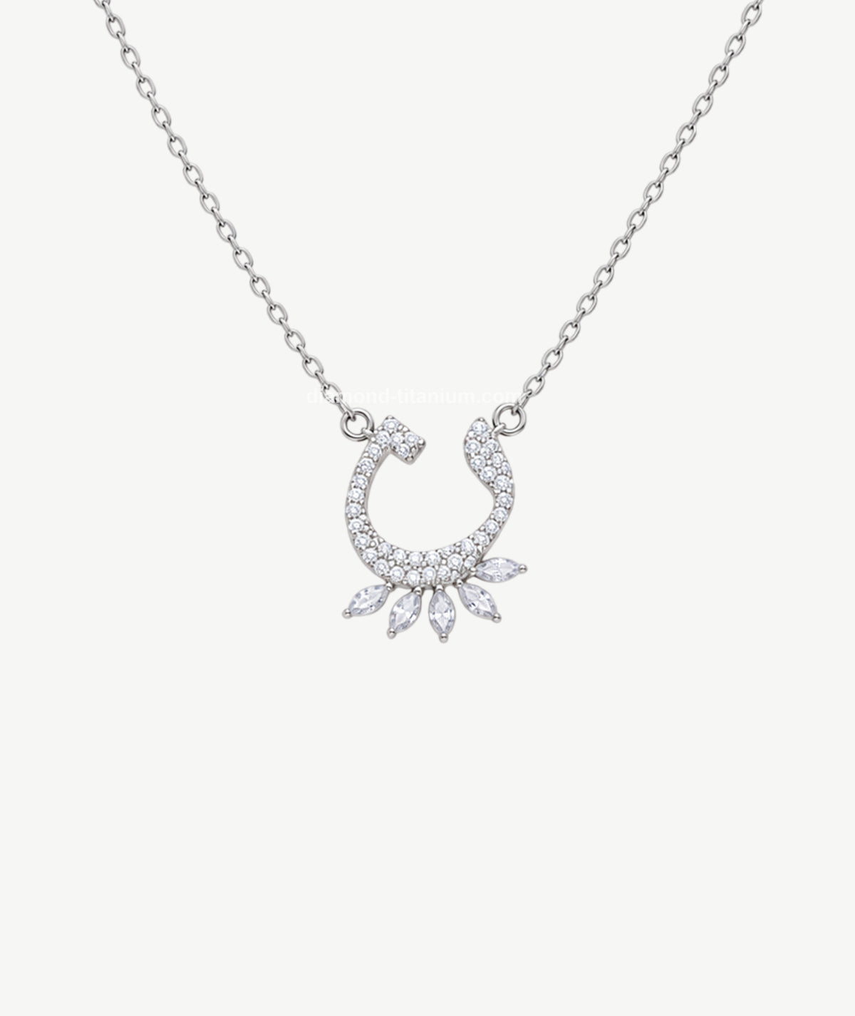 LETTER PENDANT SILVER NECKLACE | عقد فضة بتعليقة حرف