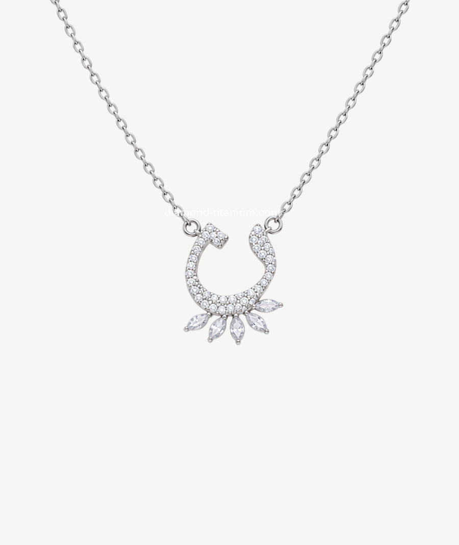 LETTER PENDANT SILVER NECKLACE | عقد فضة بتعليقة حرف