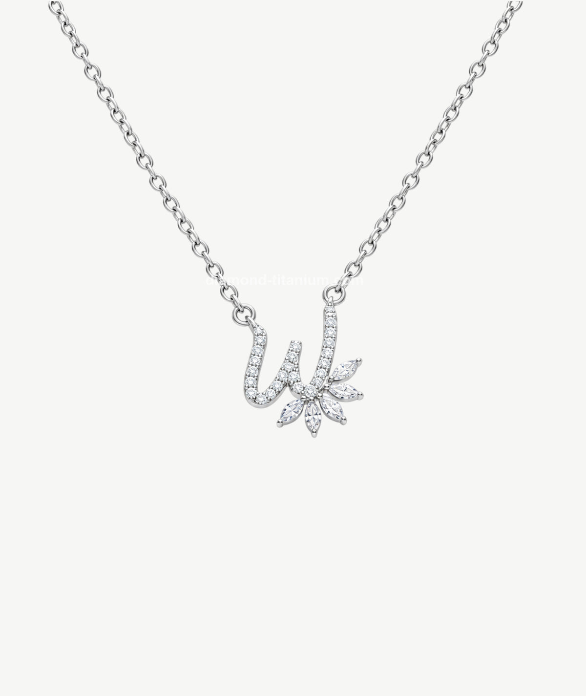 LETTER PENDANT SILVER NECKLACE | عقد فضة بتعليقة حرف