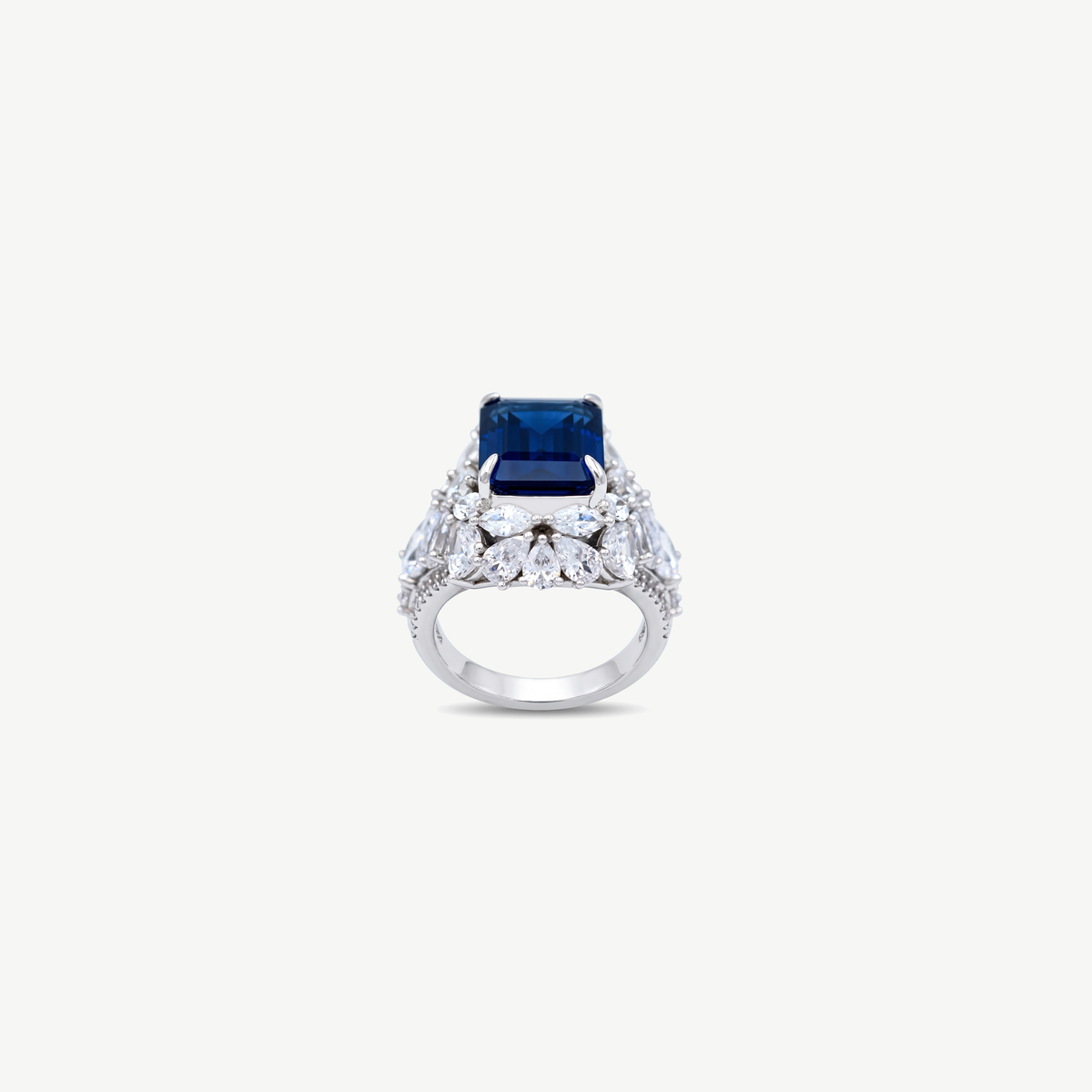 BLUE SILVER RING | خاتم فضة بحجر أزرق
