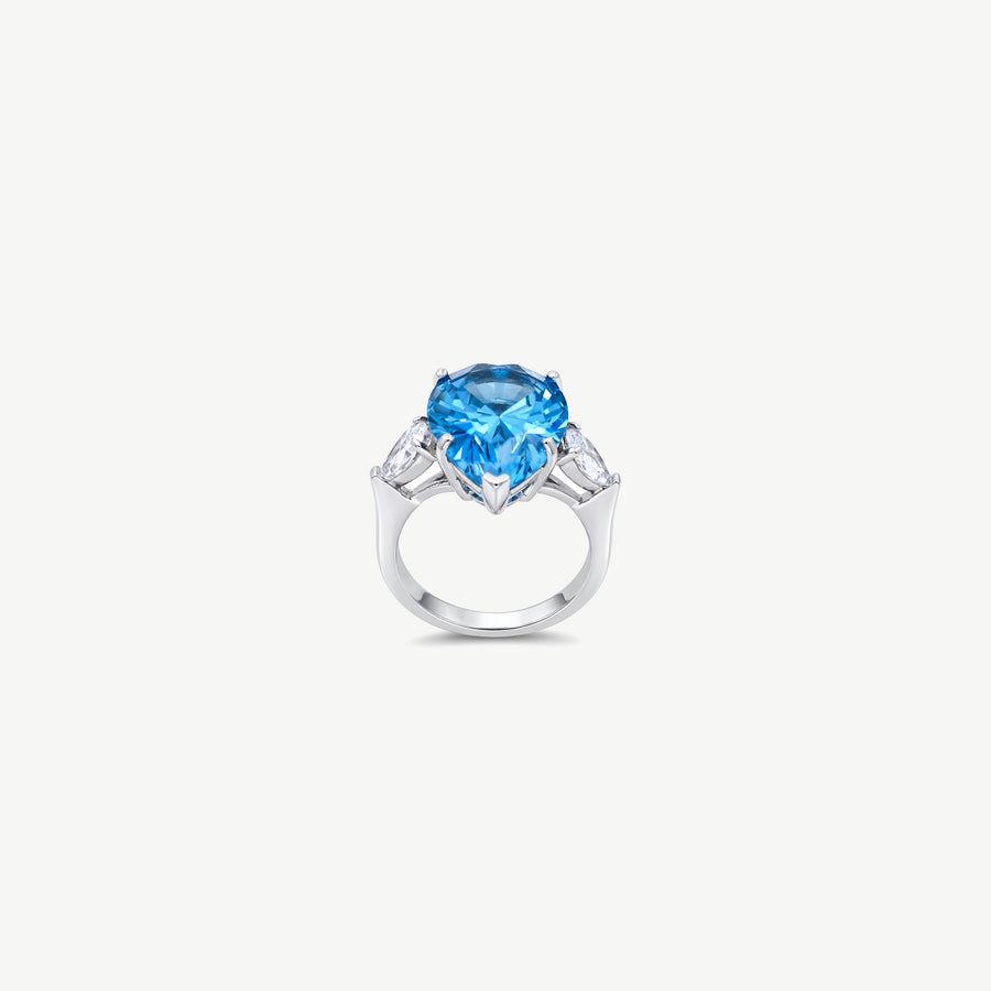 BLUE SILVER RING | خاتم فضة بحجر أزرق