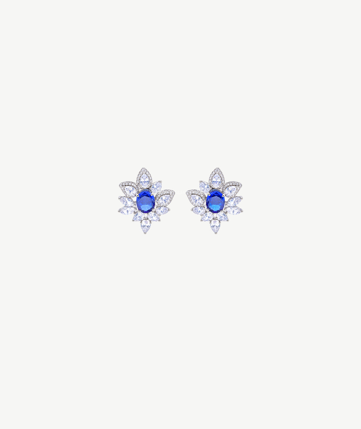 BLUE OVAL STONE SILVER STUD EARRINGS | أقراط فضة بحجر أزرق بيضاوي