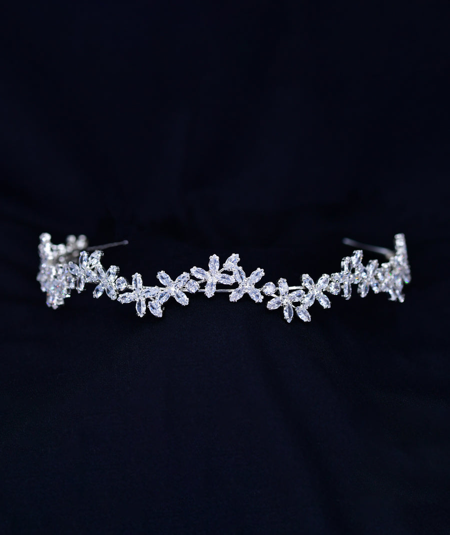 HANDMADE BRIDAL WEDDING HEADPIECE | قطعة شعر عرائسية يدوية
