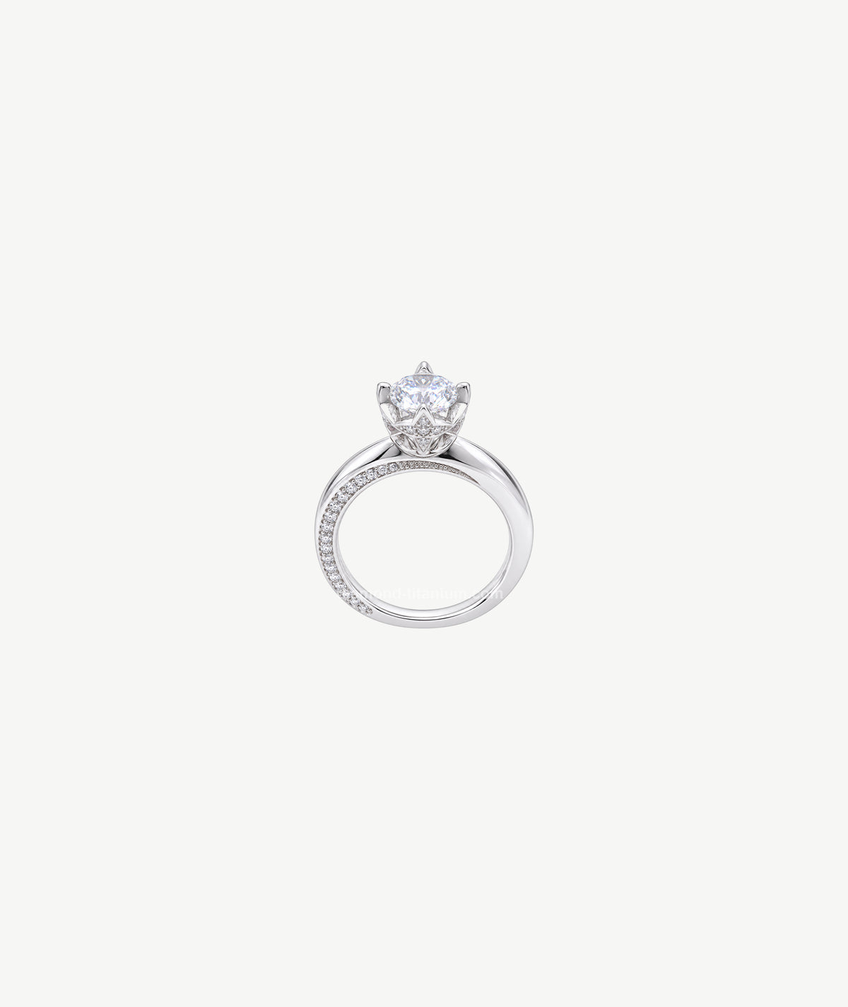 ROUND SOLITAIRE SILVER RING | خاتم فضة بحجر سوليتير دائري