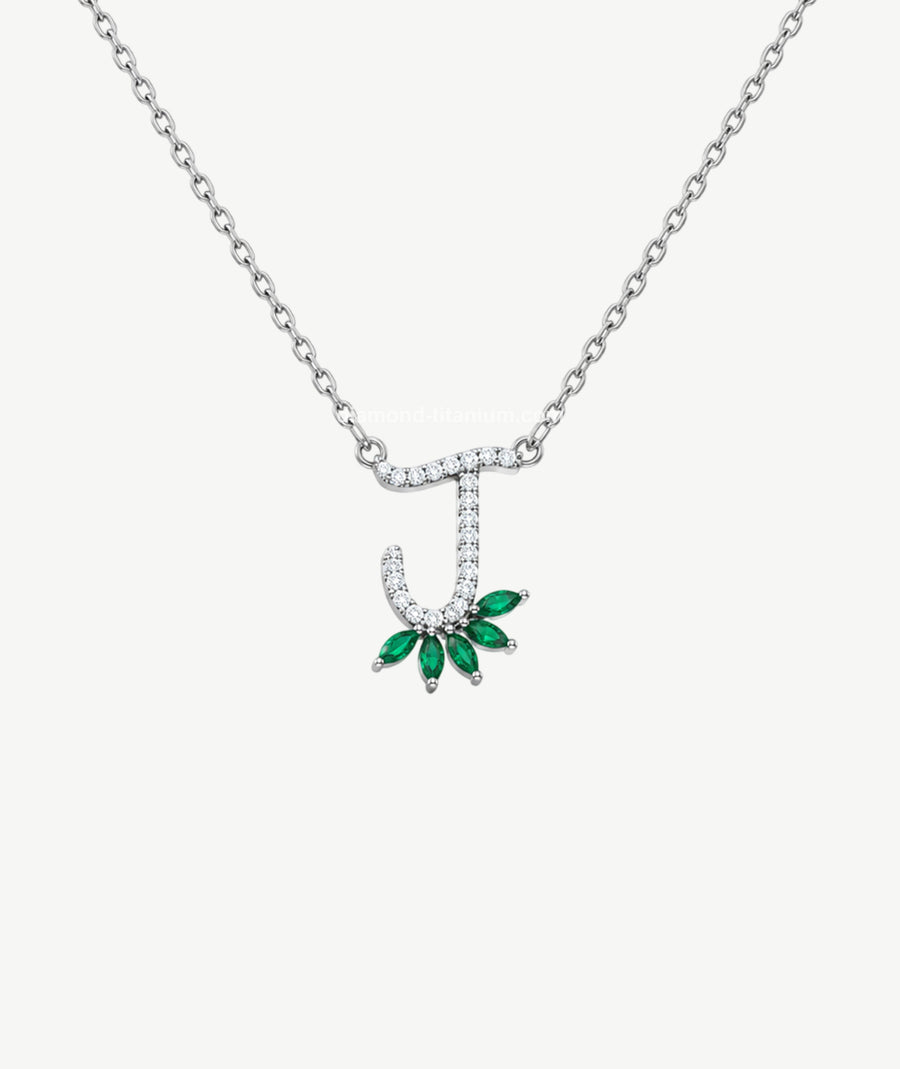GREEN STONE LETTER PENDANT SILVER NECKLACE | عقد فضة بتعليقة حرف وأحجار خضراء
