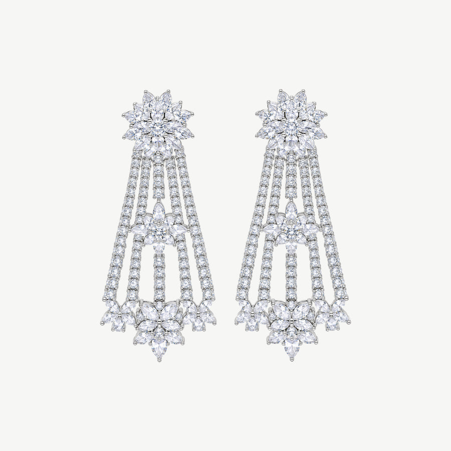 WHITE FLORAL SILVER EARRINGS | أقراط فضة بيضاء بتصميم زهري