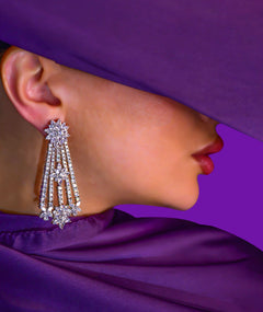 WHITE FLORAL SILVER EARRINGS | أقراط فضة بيضاء بتصميم زهري