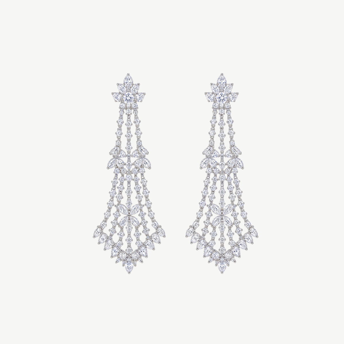 WHITE CHANDELIER SILVER EARRINGS | أقراط فضة بيضاء بتصميم
