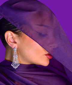 WHITE CHANDELIER SILVER EARRINGS | أقراط فضة بيضاء بتصميم