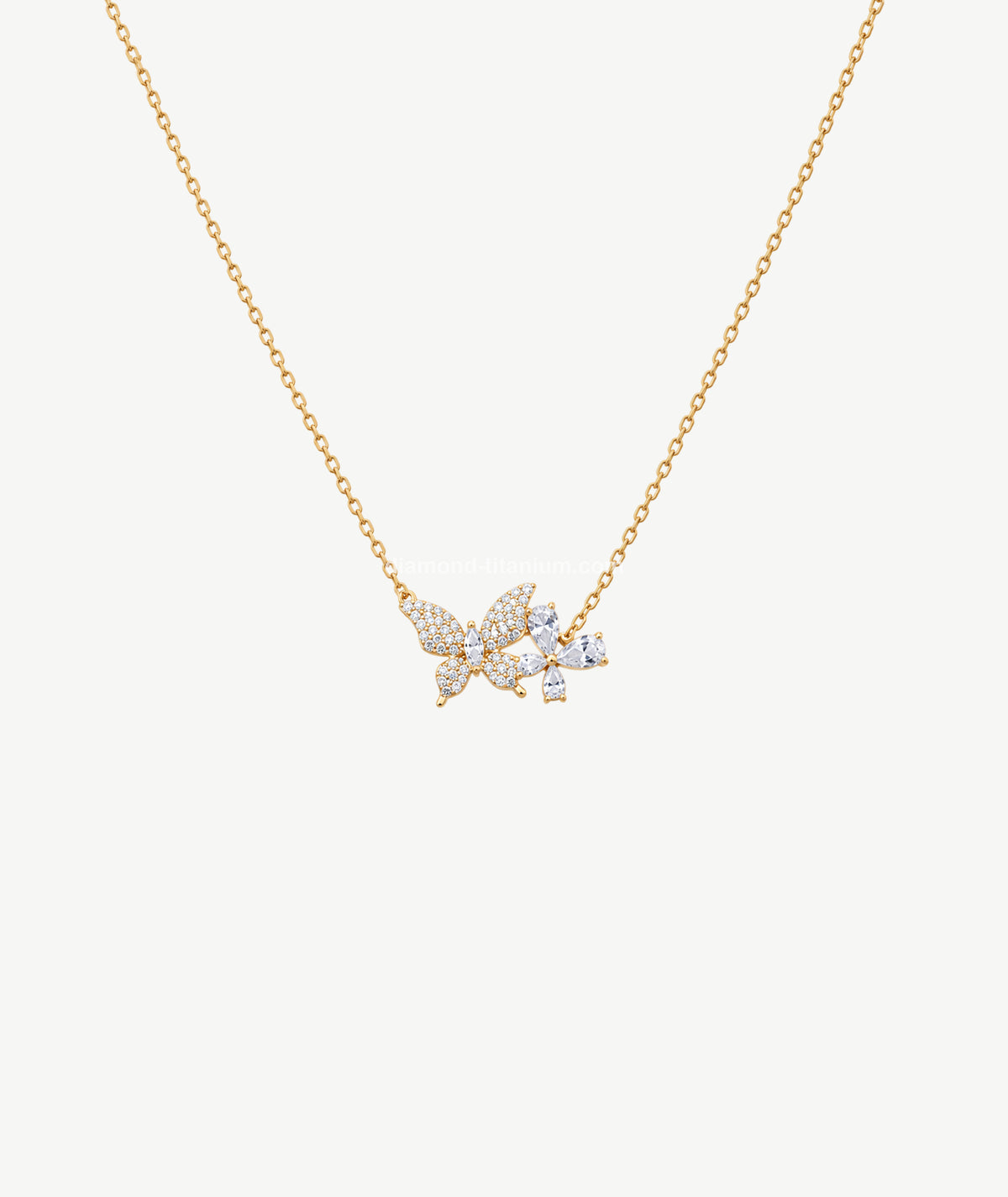 BUTTERFLY GOLD PLATED SILVER NECKLACE | قلادة فضة مطلية بالذهب بتصميم فراشة