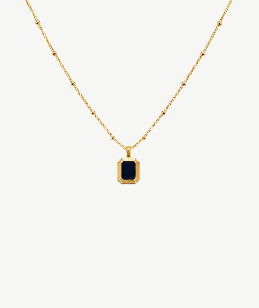 BLACK STONE GOLD PLATED SILVER NECKLACE | قلادة فضة مطلية بالذهب بحجر أسود