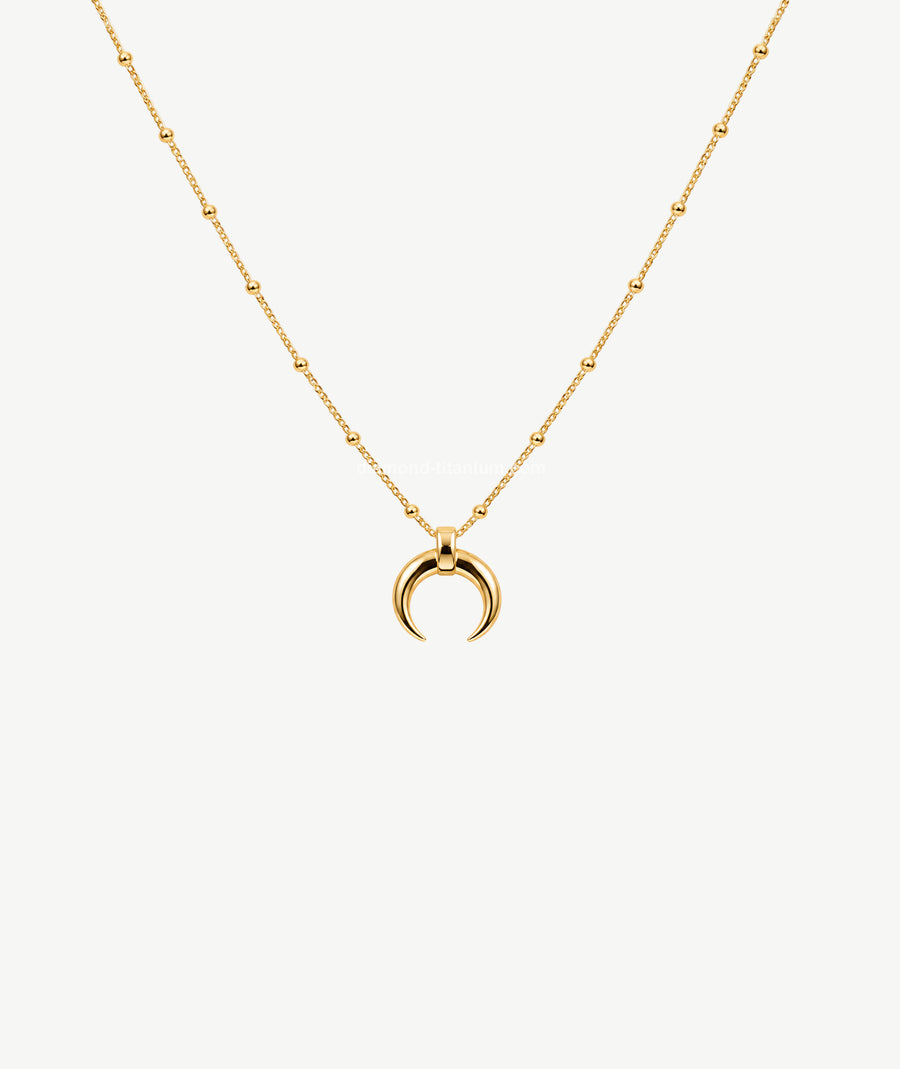 CRESCENT GOLD PLATED SILVER NECKLACE | قلادة فضة مطلية بالذهب بتصميم هلال