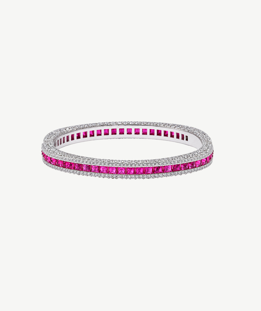 PINK CHANNEL SILVER BANGLE | سوار فضة بأحجار وردية متراصة