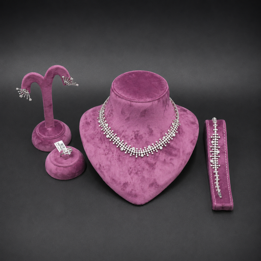 Elegant Daisy Blossom Jewelry Set (4-Piece) | طقم مجوهرات بتصميم زهور الأقحوان الأنيق (4 قطع)