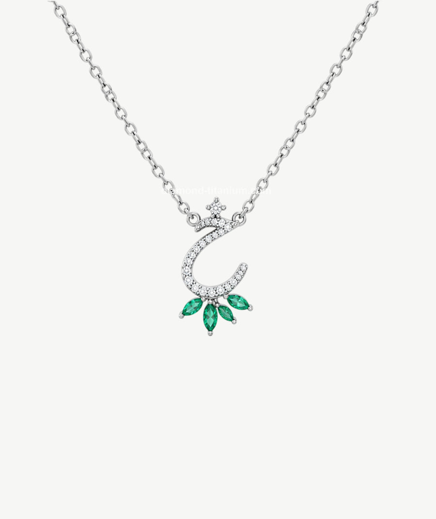 GREEN STONE LETTER PENDANT SILVER NECKLACE | عقد فضة بتعليقة حرف وأحجار خضراء