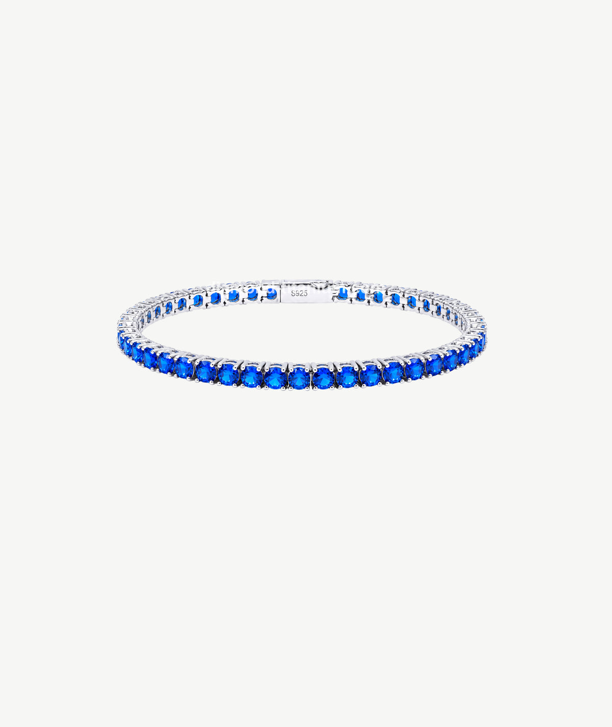 ROYAL BLUE SAPPHIRE SILVER BRACELET | سوار فضة بلون الياقوت الأزرق الملكي